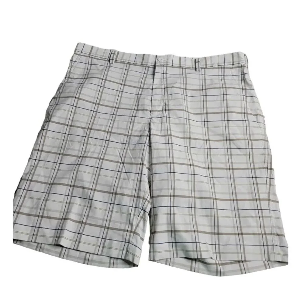 3436‎ Nike Golf Dri-Fit White Plaid Shorts Men's 38